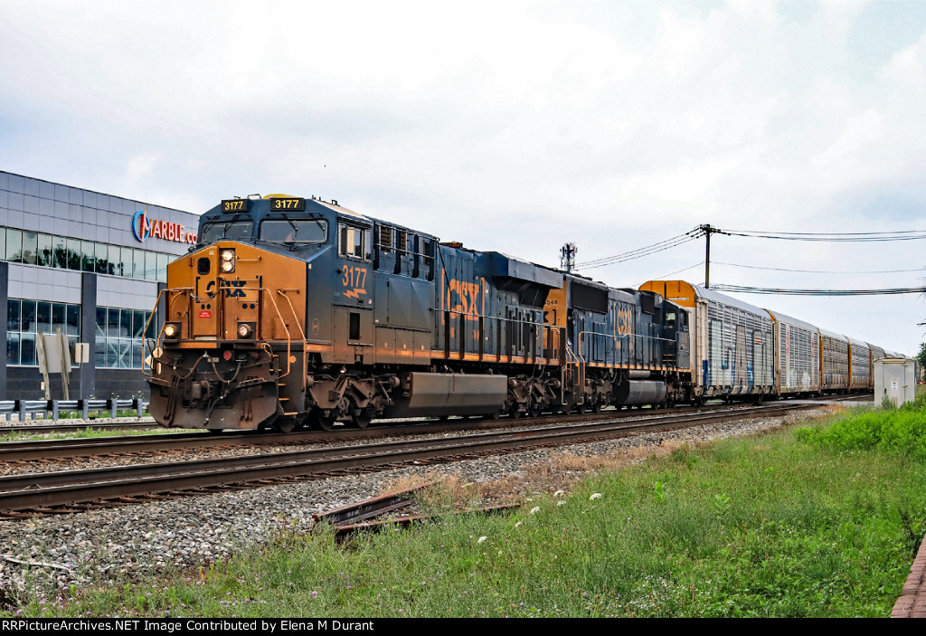 CSX 3177 on I-168